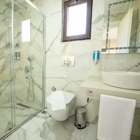 Bahce Aparthotel 4*